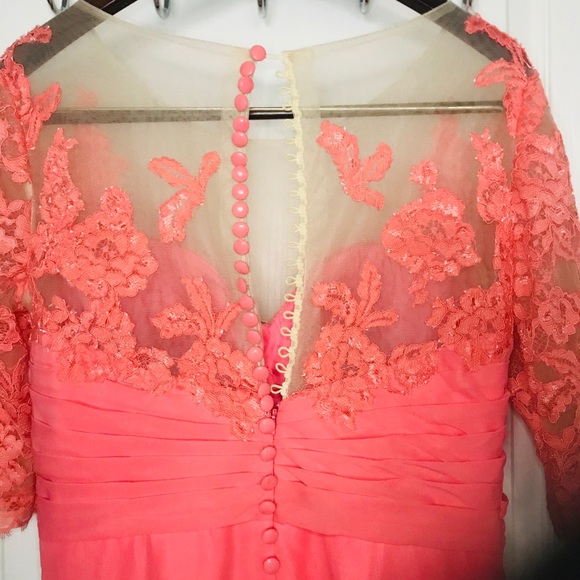 Custom Made Gown Never Worn - Picture 4 of 6